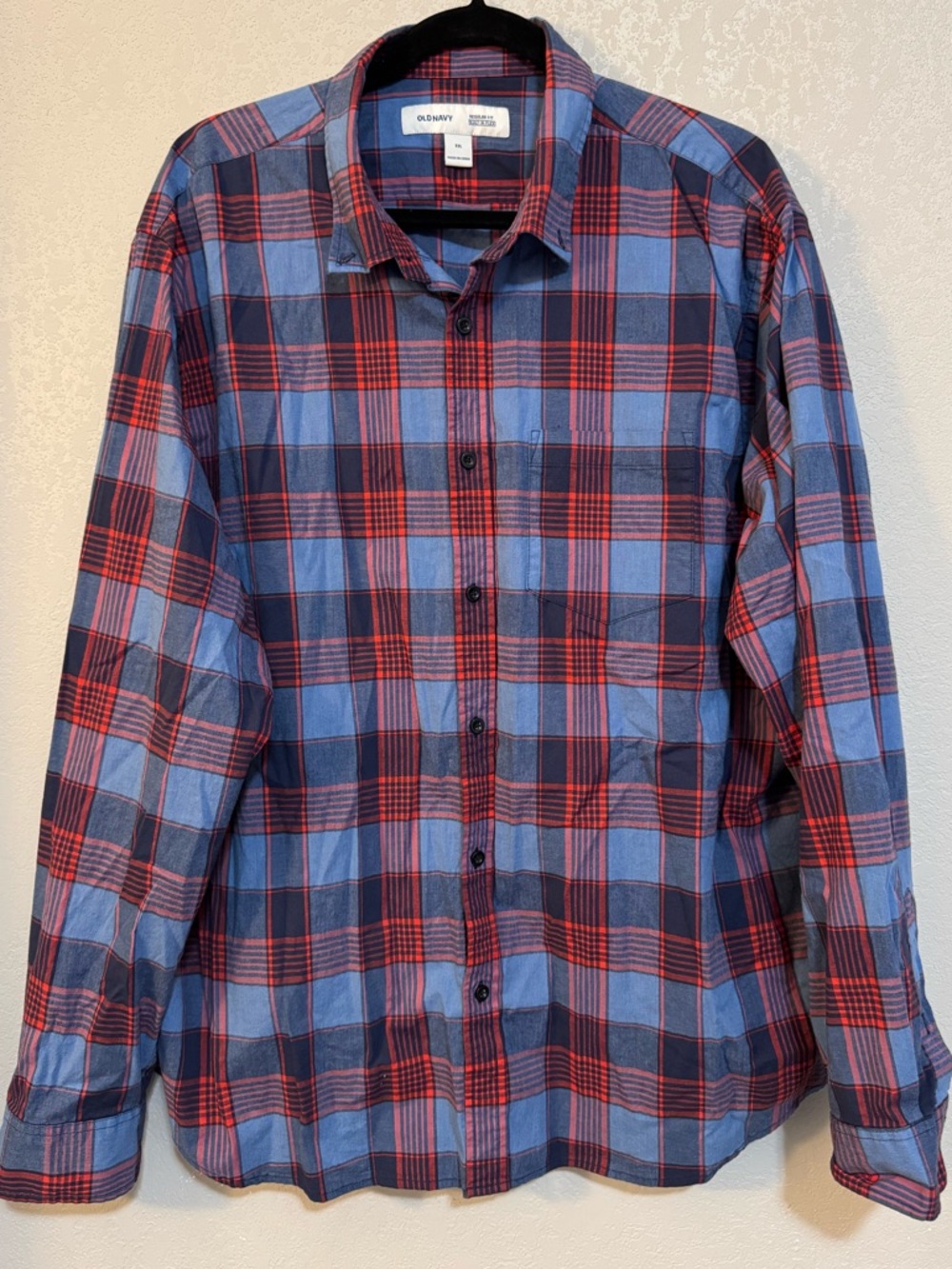 Old Navy Men’s Navy Blue and Red Plaid Button-Down Shirt